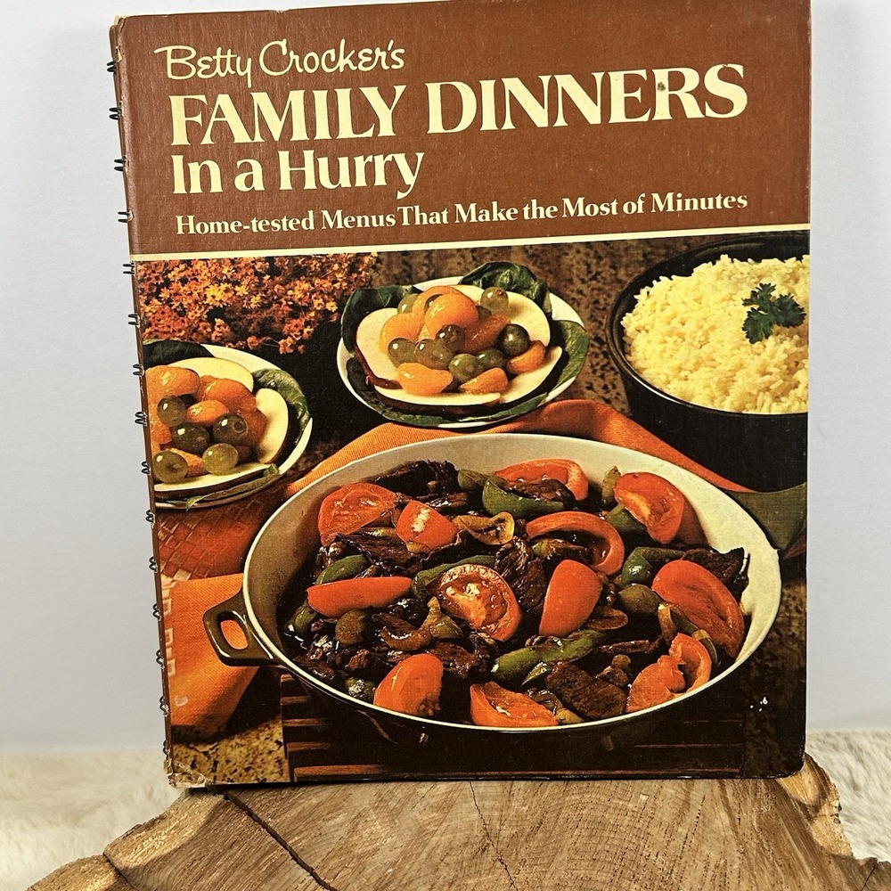 VINTAGE BETTY‎ CROCKER'S FAMILY DINNERS IN A HURRY COOKBOOK 1970